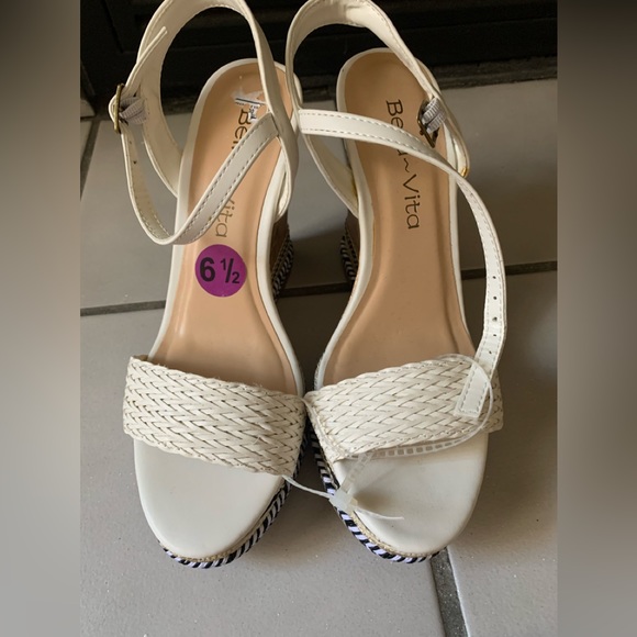 Bella- Vita Sandals. Size 6.5 . New - Picture 6 of 8